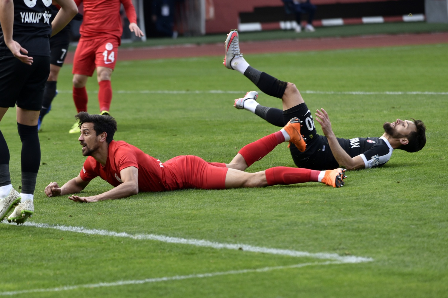 Gümüş kayıplarda: 1-2 26