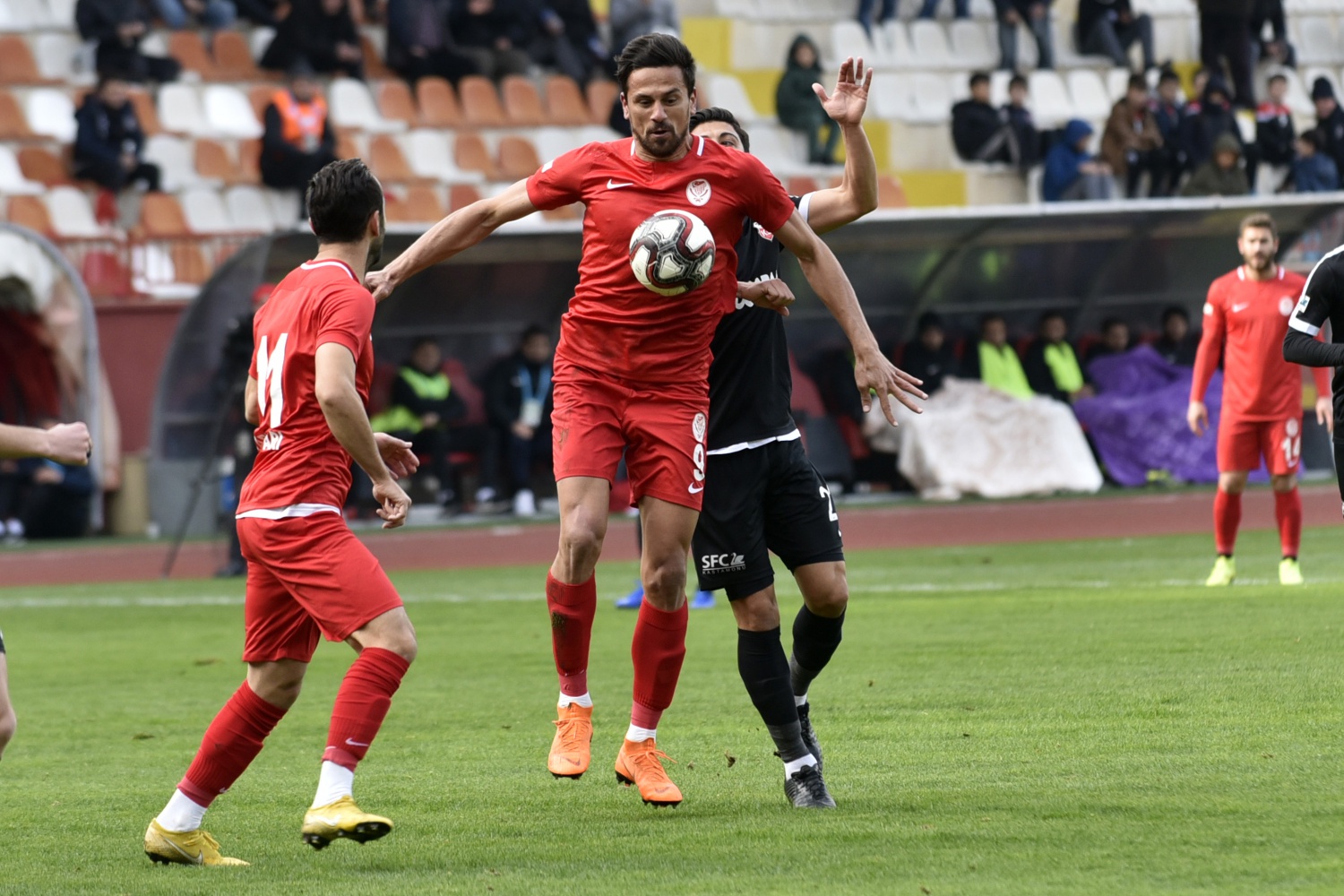 Gümüş kayıplarda: 1-2 27