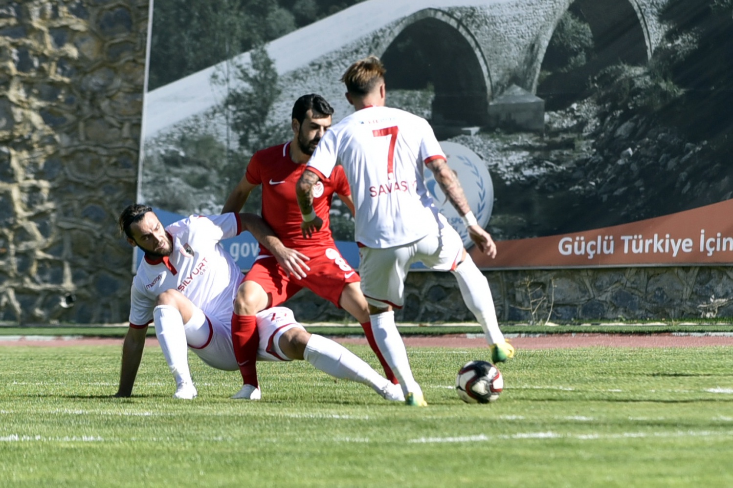 Gümüş, evinde de berabere: 1-1 22