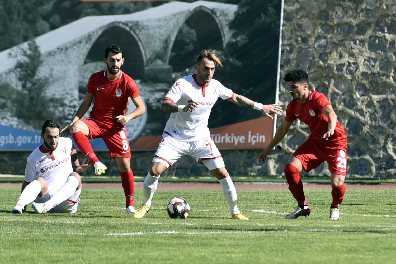 Gümüş, evinde de berabere: 1-1 26