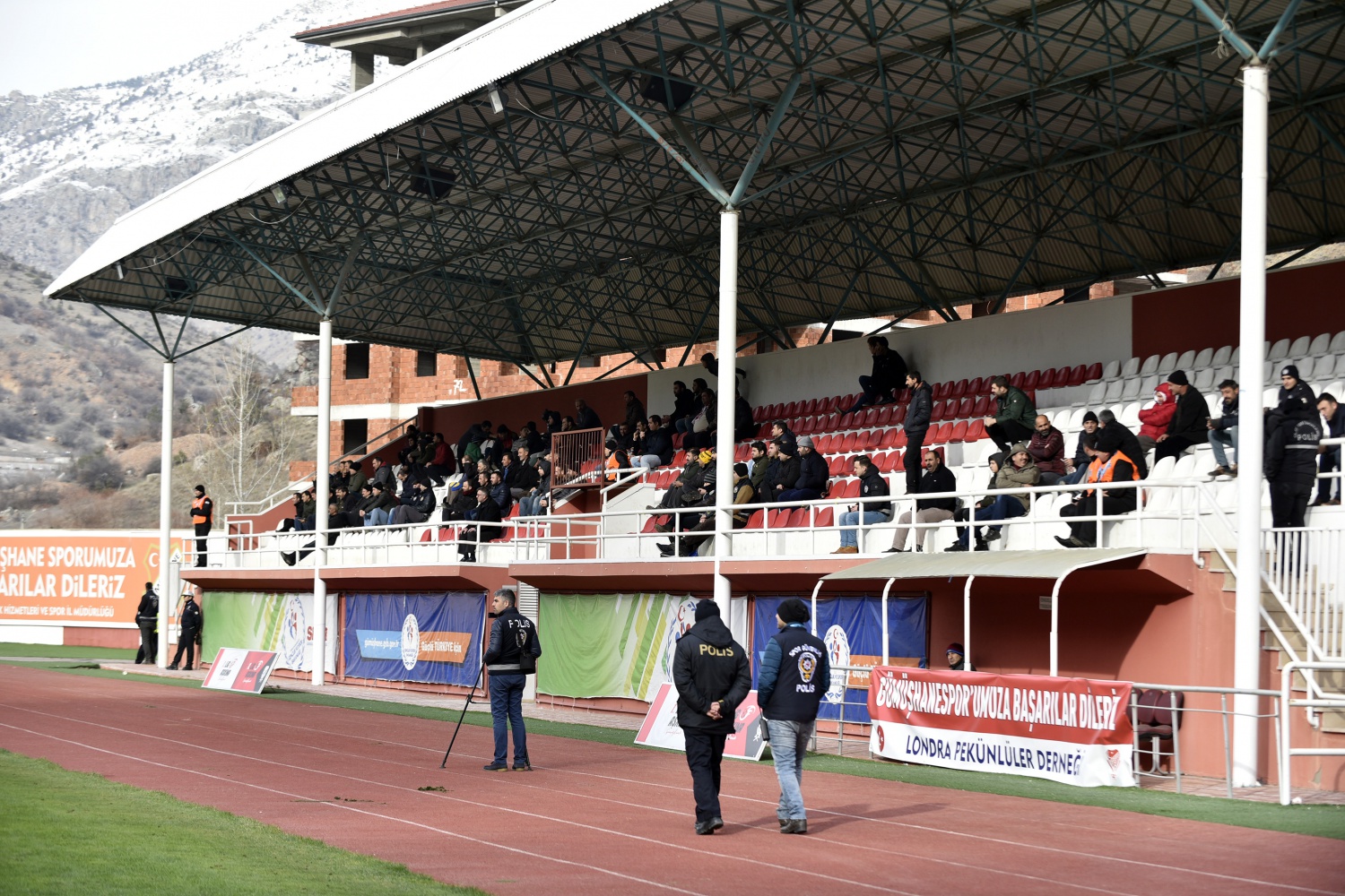 Gümüş kayıplarda: 1-2 38