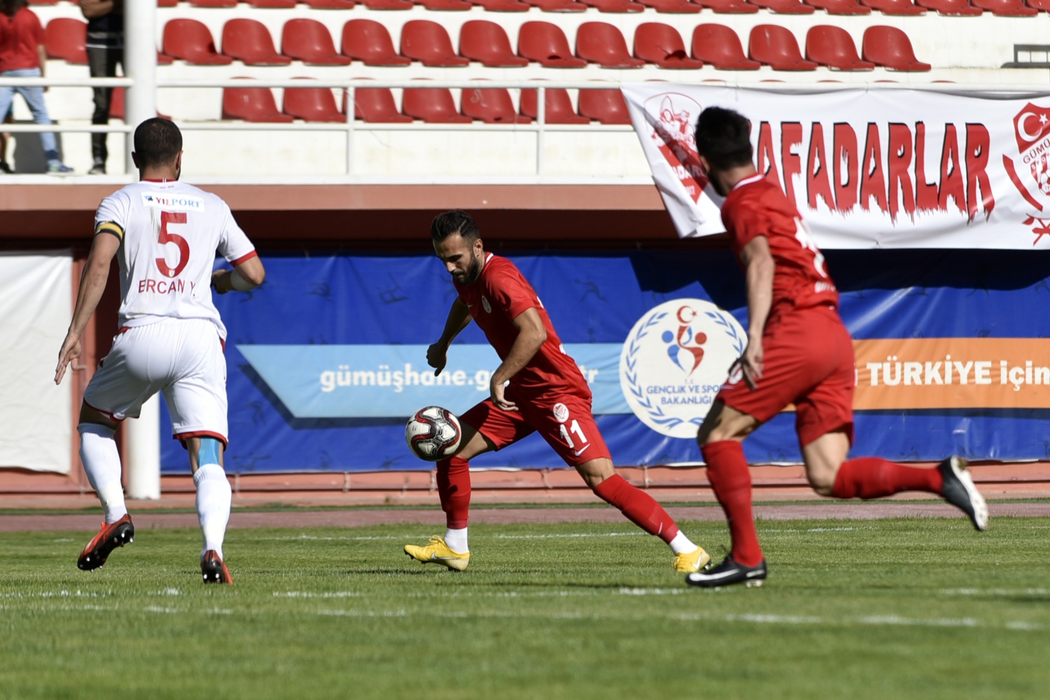 Gümüş, evinde de berabere: 1-1 32