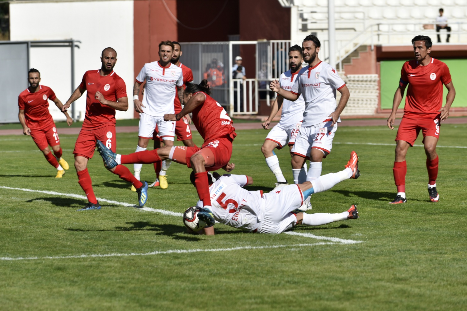 Gümüş, evinde de berabere: 1-1 42