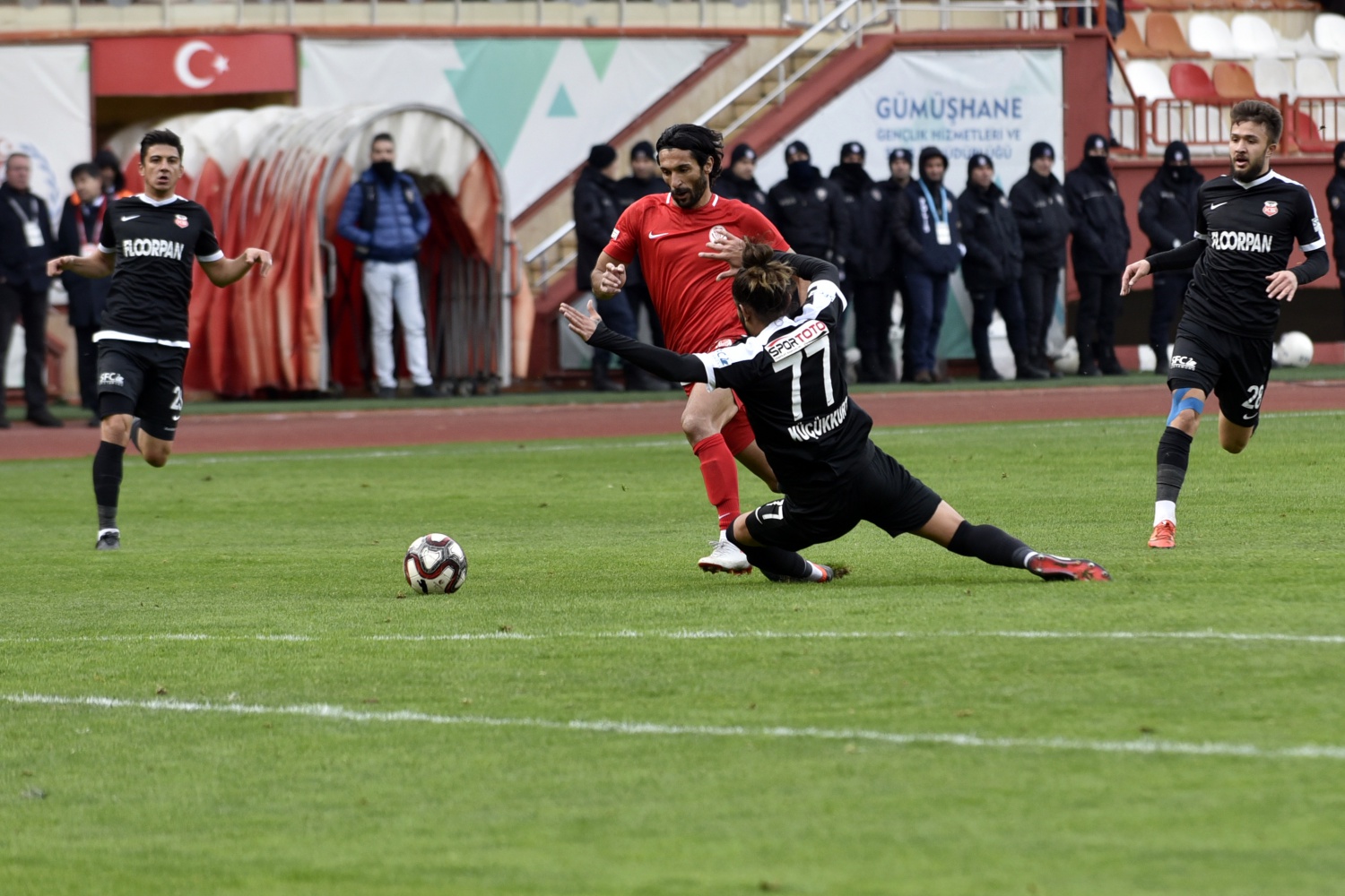 Gümüş kayıplarda: 1-2 46