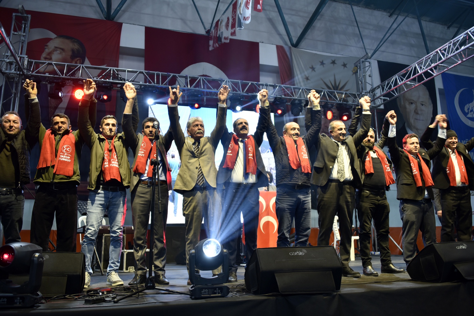 MHP’den aday tanıtım toplantısı 31