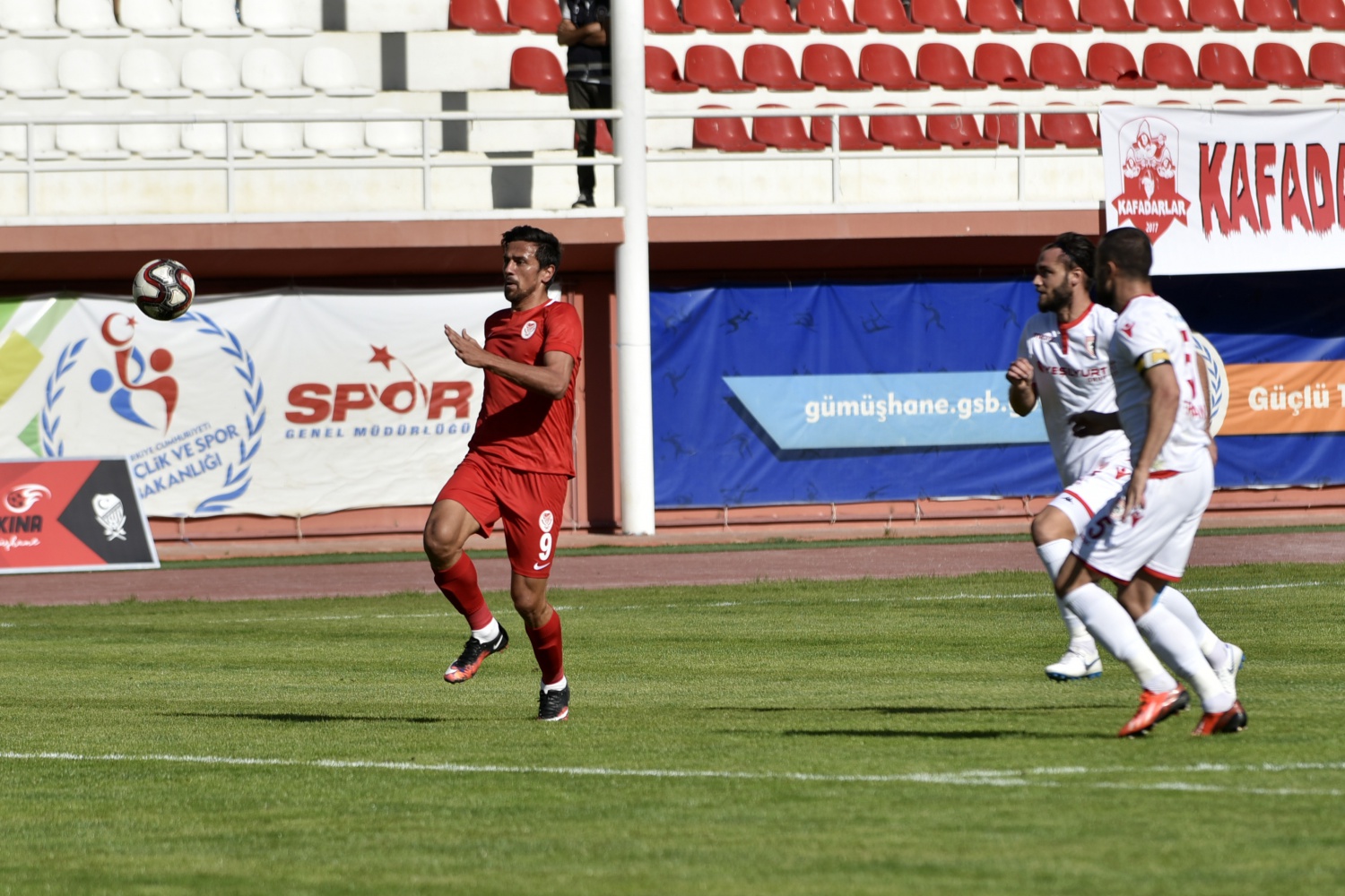 Gümüş, evinde de berabere: 1-1 37