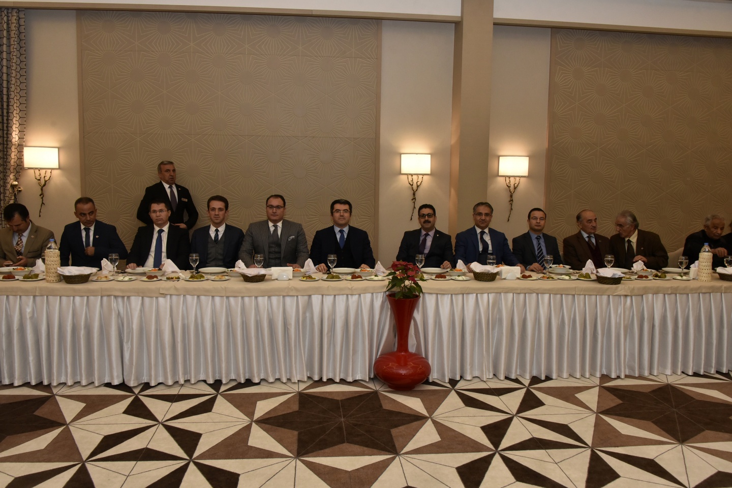 Gazeteciler ve İdareciler günü kutlandı 6