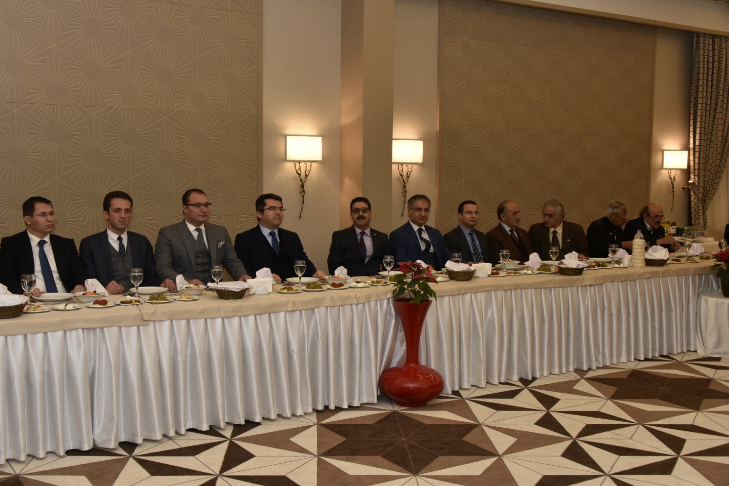 Gazeteciler ve İdareciler günü kutlandı 5