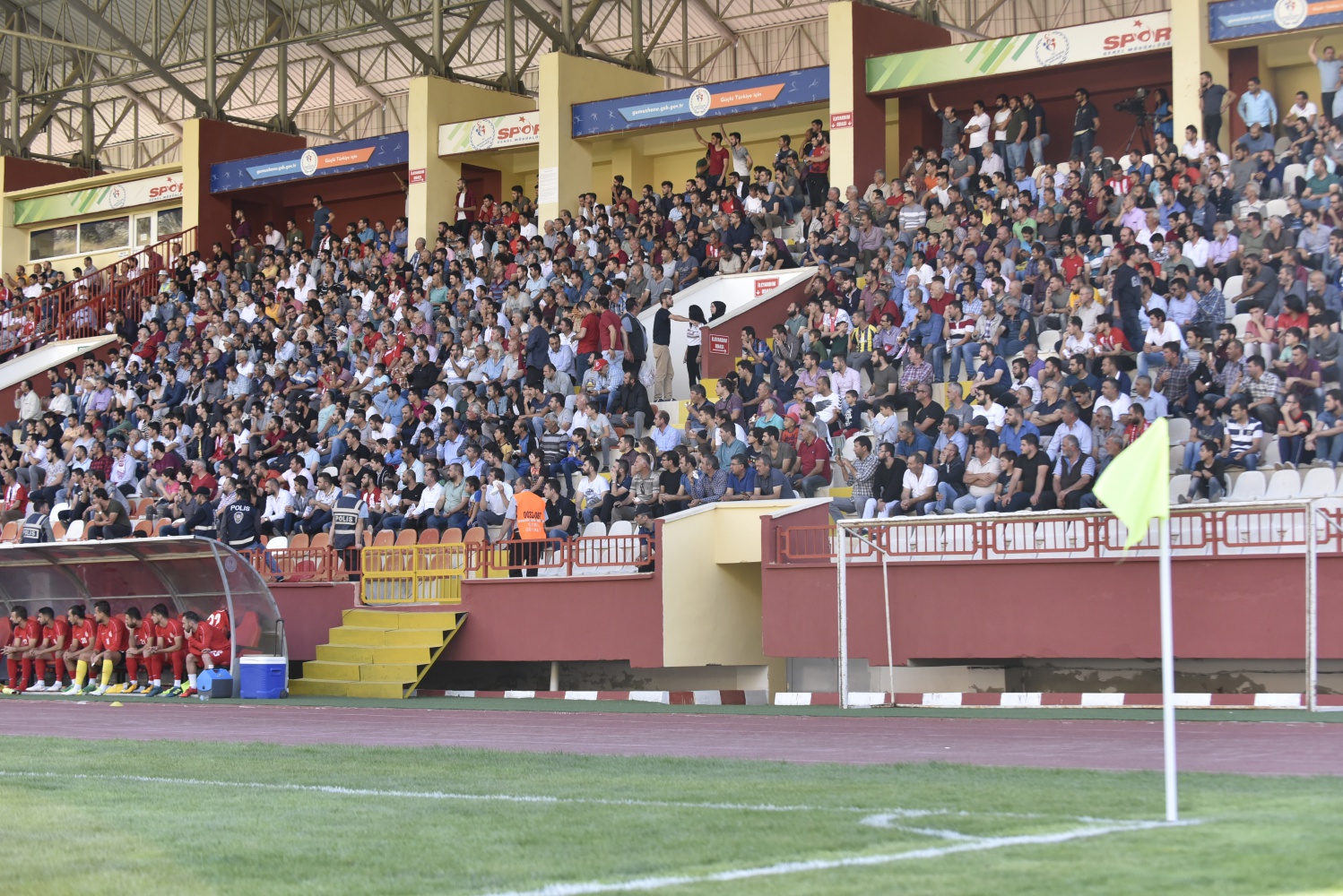 Gümüş, evinde de berabere: 1-1 54