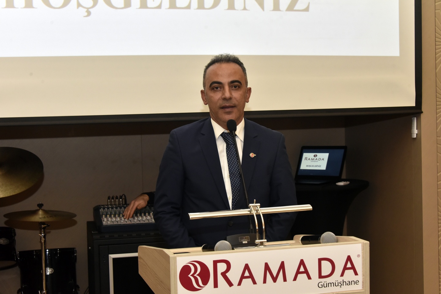 Gazeteciler ve İdareciler günü kutlandı 17