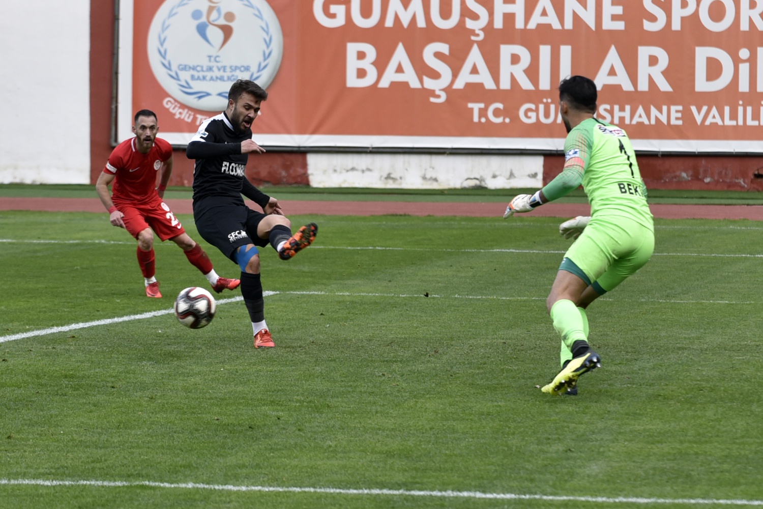 Gümüş kayıplarda: 1-2 48