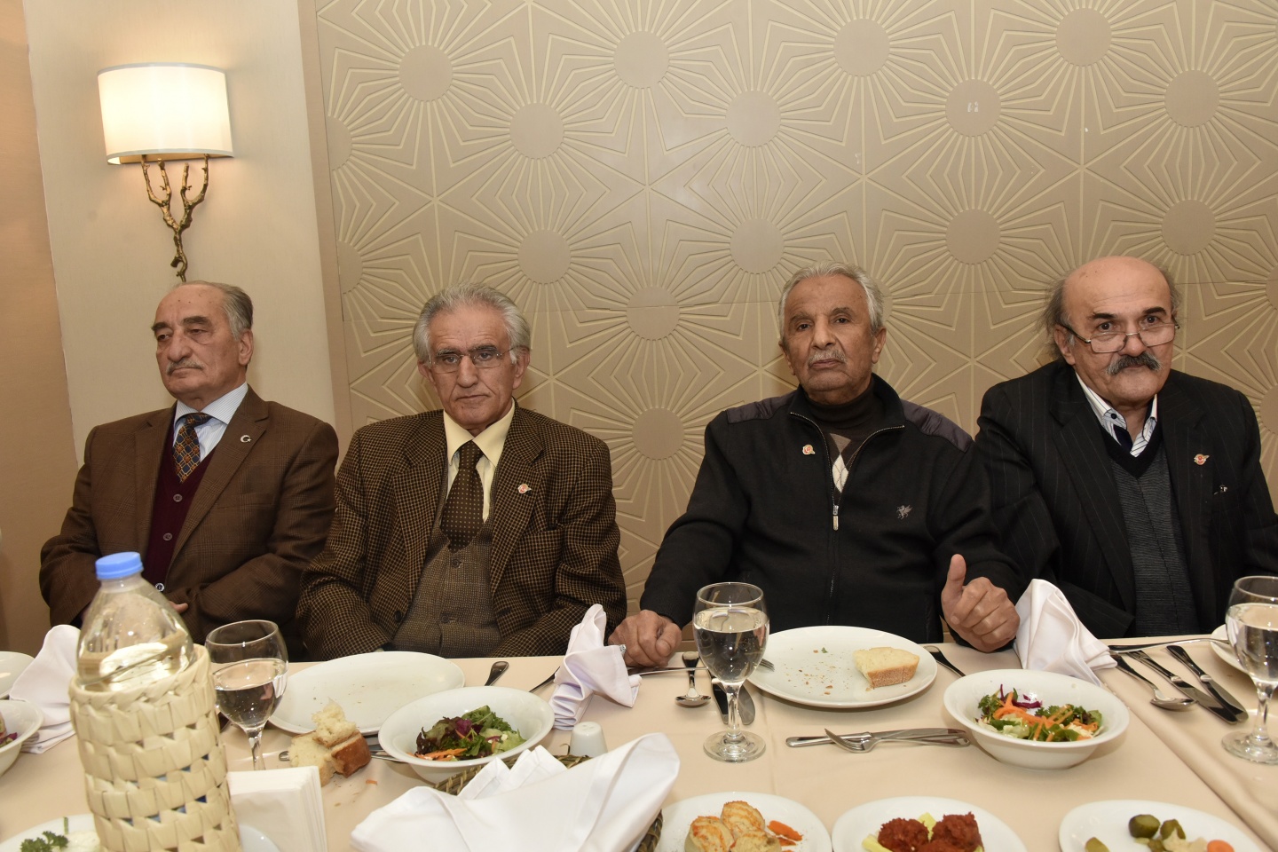 Gazeteciler ve İdareciler günü kutlandı 18