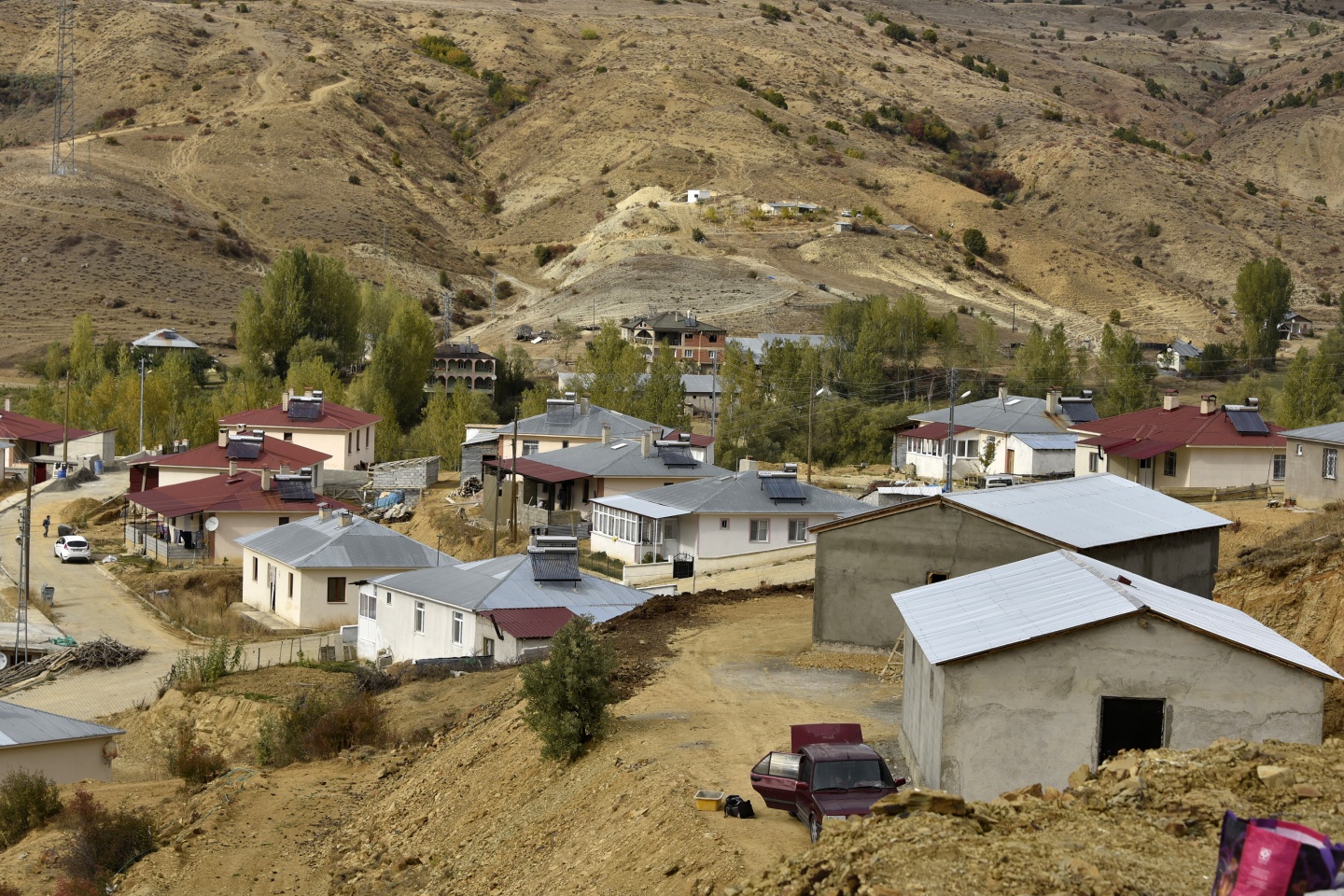 Gümüşhane’de afet riski köy naklettirdi 4