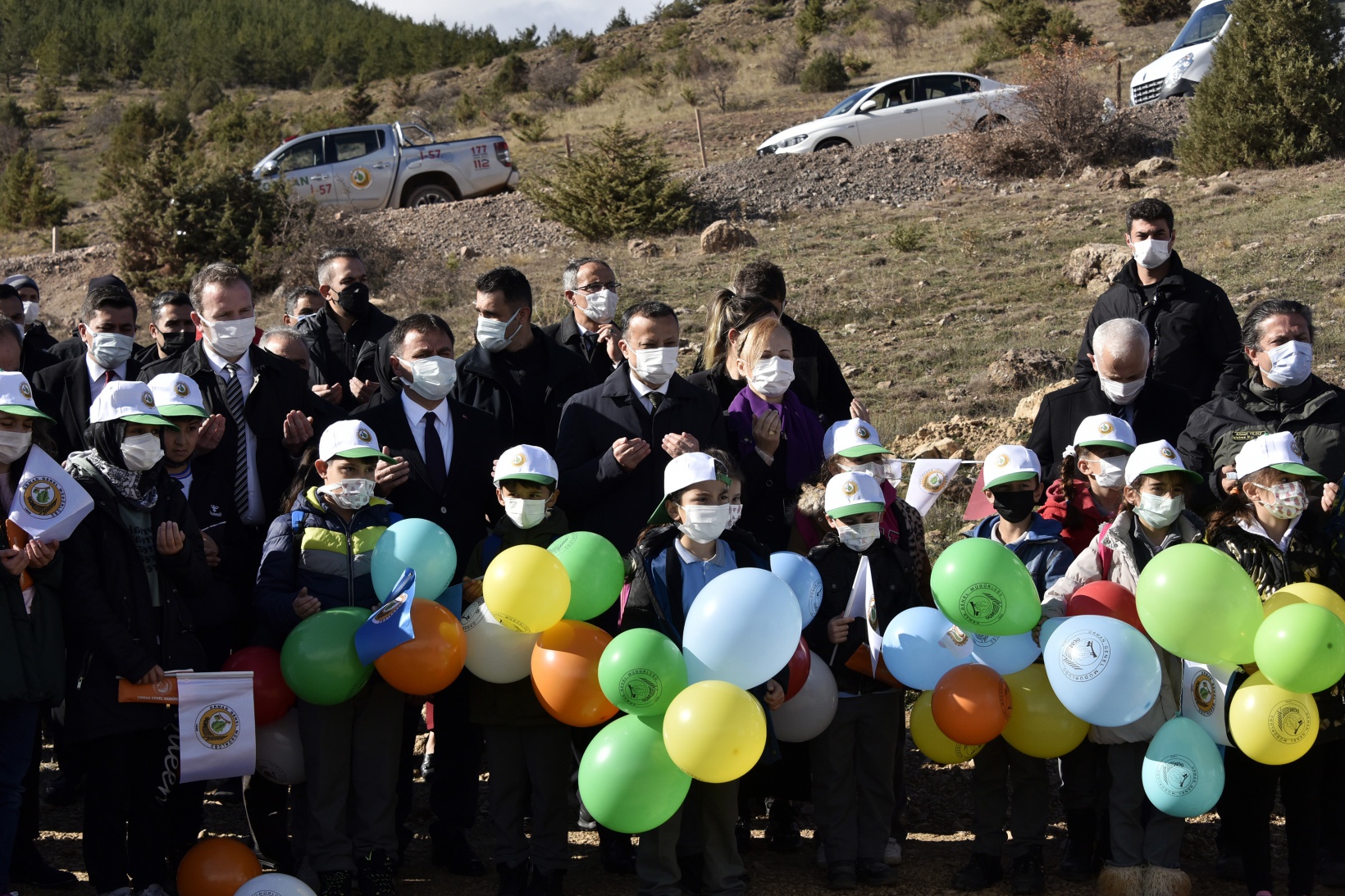 Gümüşhane’de Milli Ağaçlandırma Gününde binlerce fidan toprakla buluştu 37