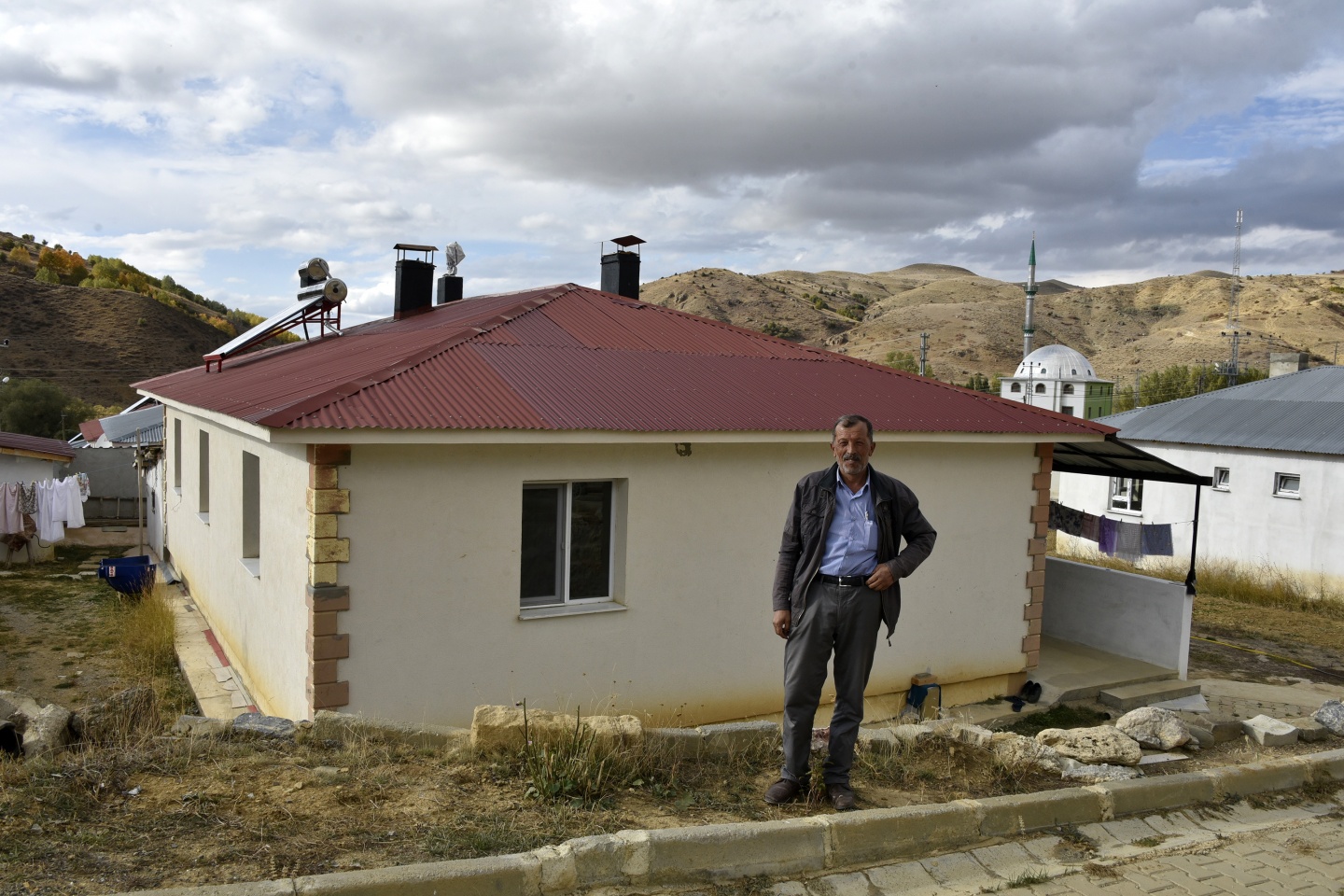 Gümüşhane’de afet riski köy naklettirdi 10