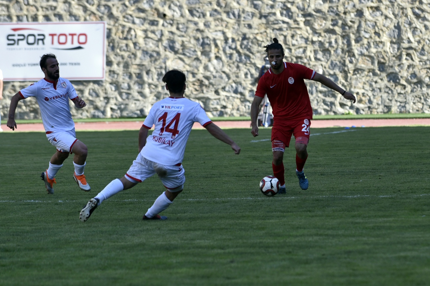 Gümüş, evinde de berabere: 1-1 100