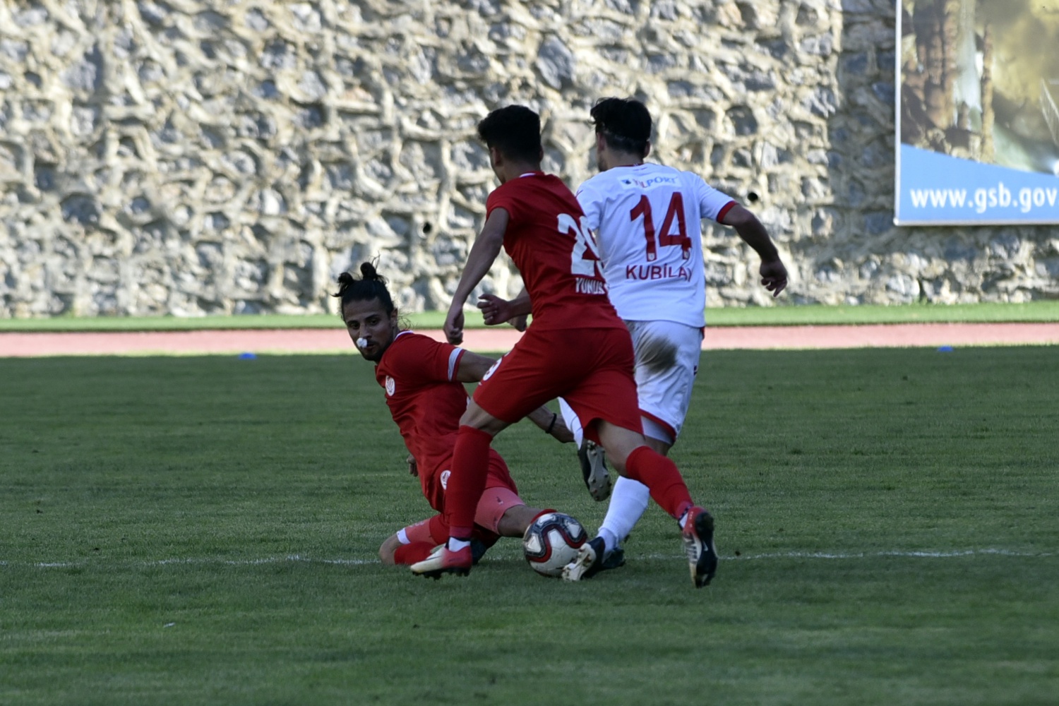 Gümüş, evinde de berabere: 1-1 103