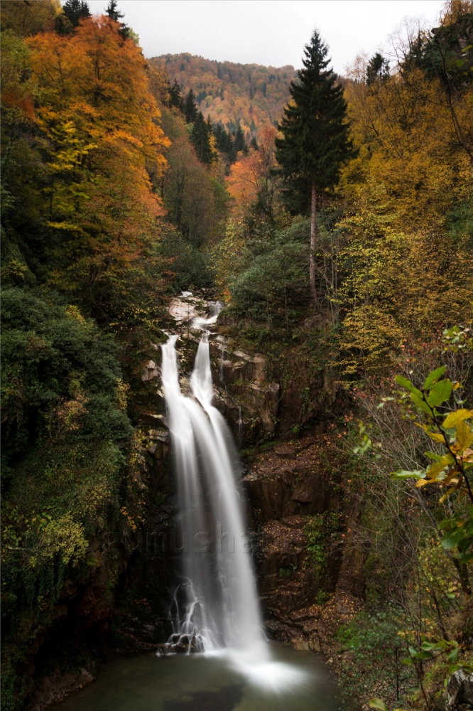 Çağlayandibi Şelalesi Tabiat Parkından sonbahar manzaraları 2
