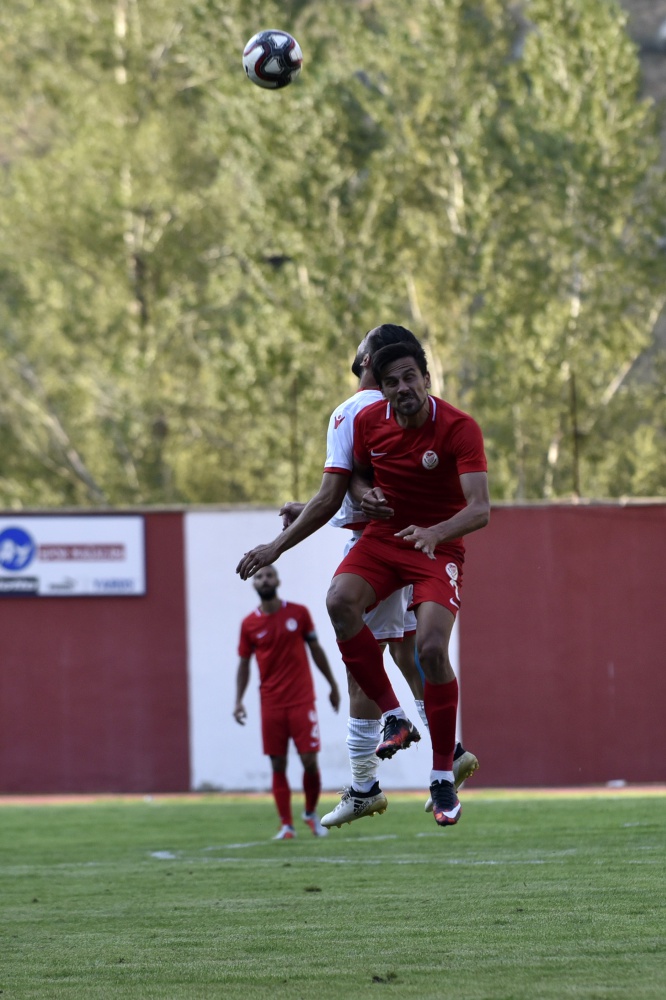 Gümüş, evinde de berabere: 1-1 120