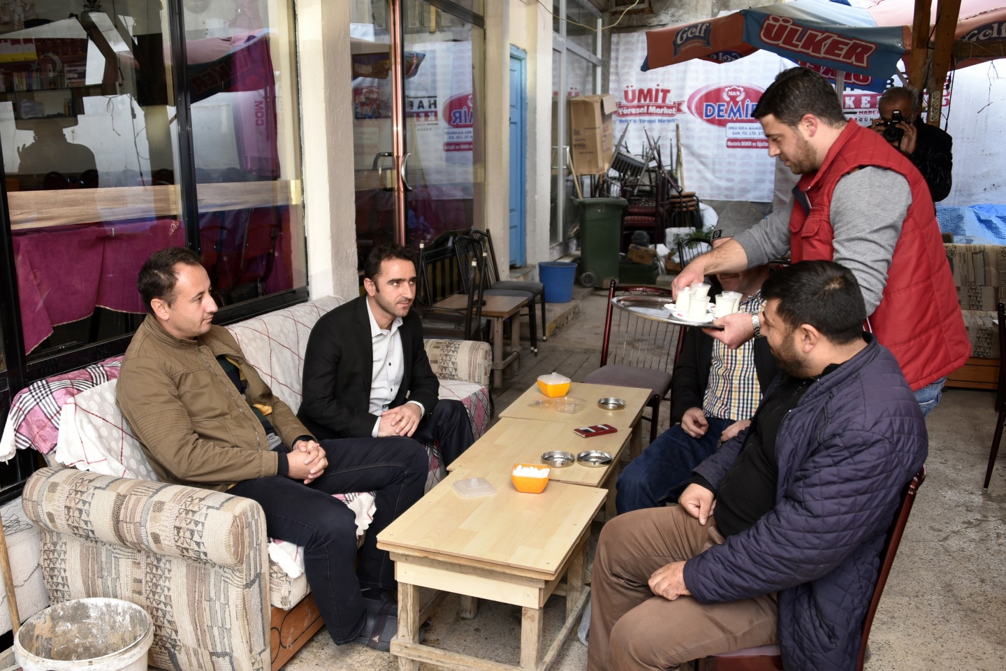 Bu ilçede 10 yıldır kahvelerde sıcak süt satılıyor 5