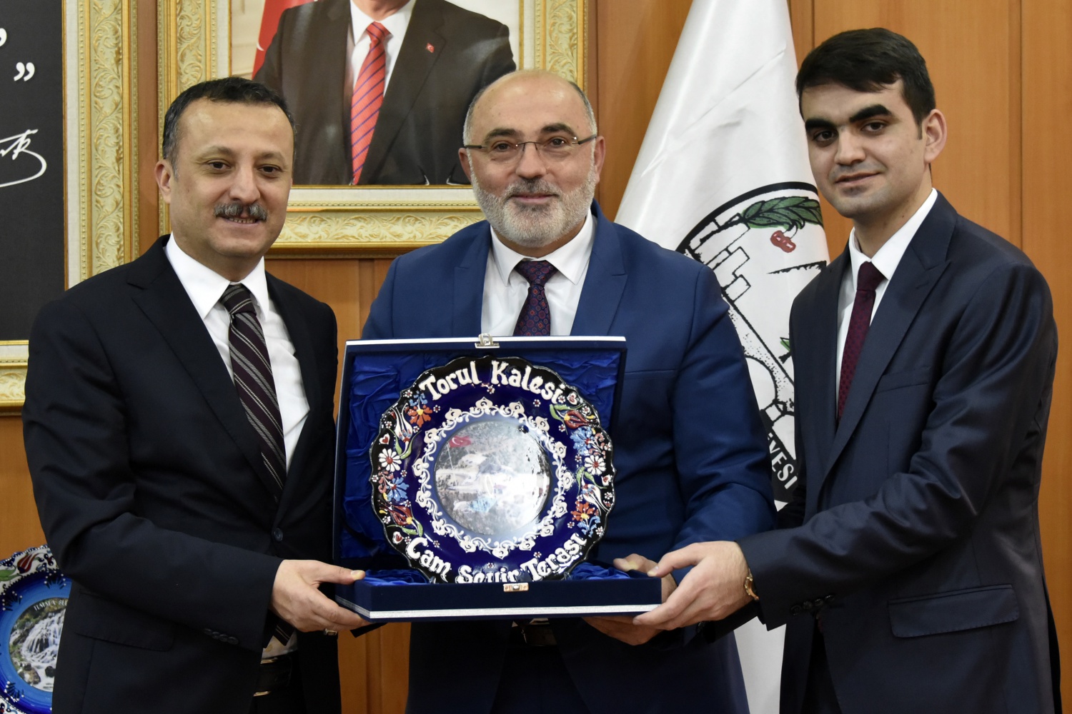 Vali Taşbilek Torul’da 11