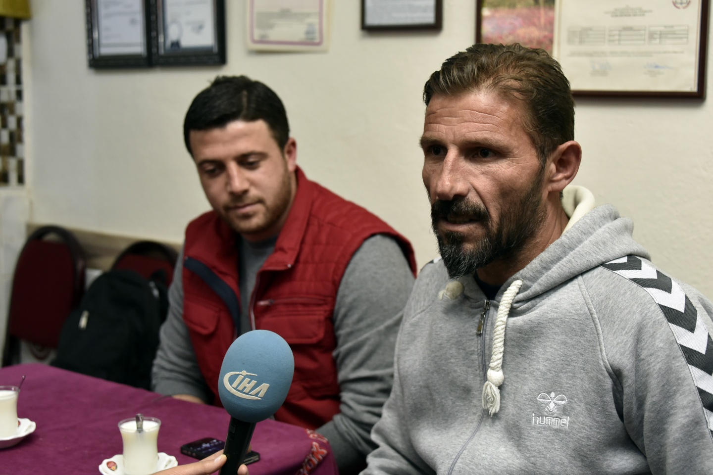 Bu ilçede 10 yıldır kahvelerde sıcak süt satılıyor 13