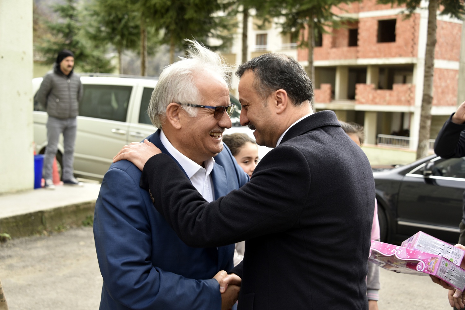 Vali Taşbilek Kürtün’de 1