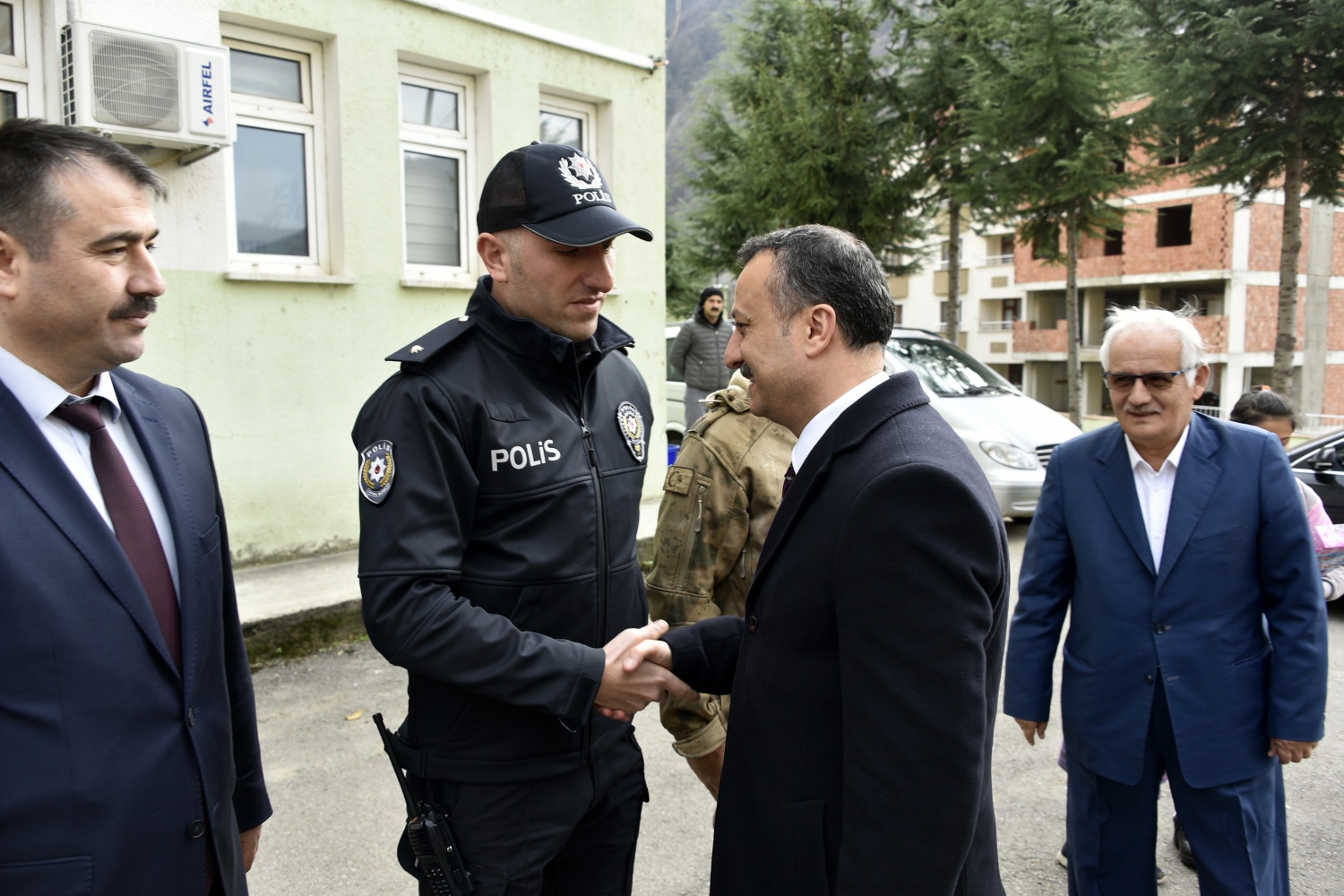 Vali Taşbilek Kürtün’de 4