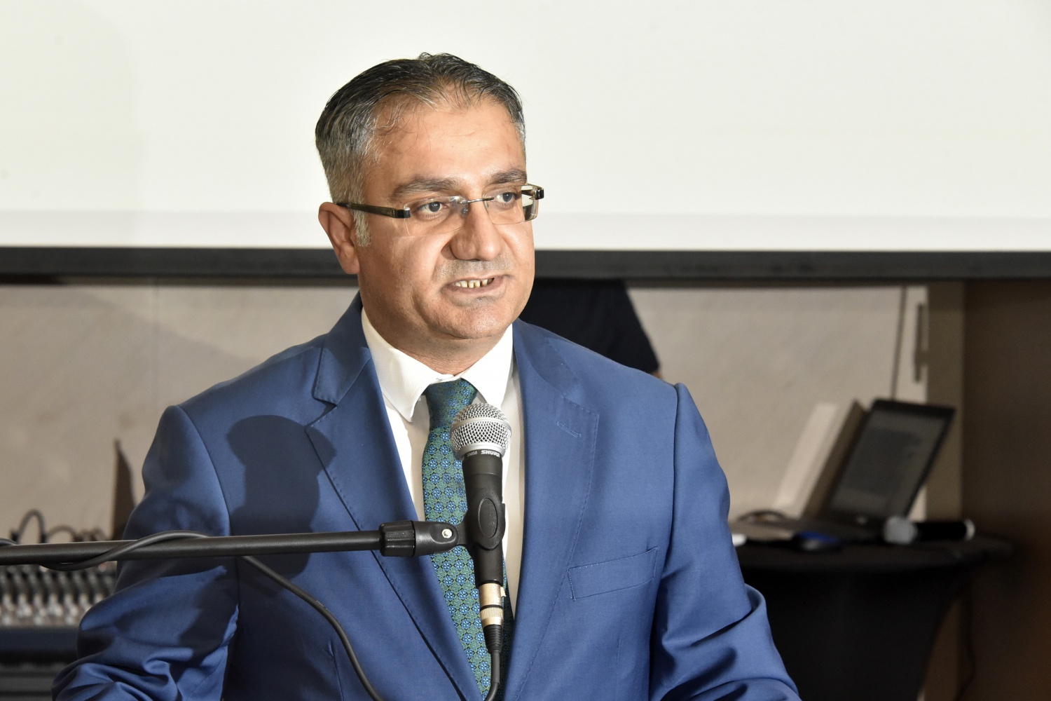 Gümüşhane’de tayini çıkan Kaymakamlara veda yemeği 11