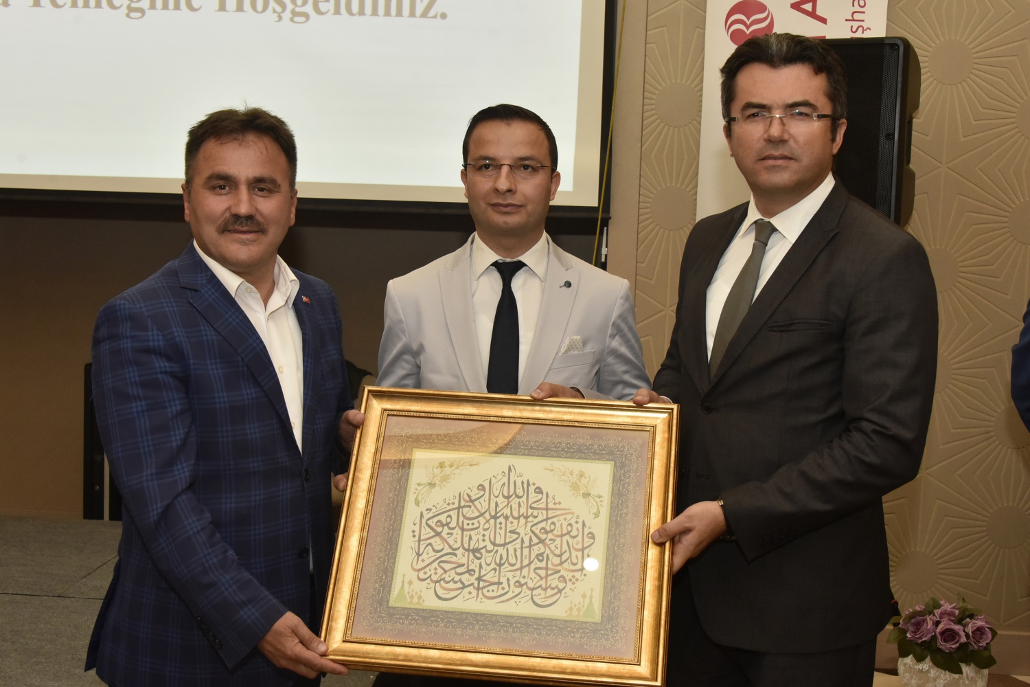 Gümüşhane’de tayini çıkan Kaymakamlara veda yemeği 31