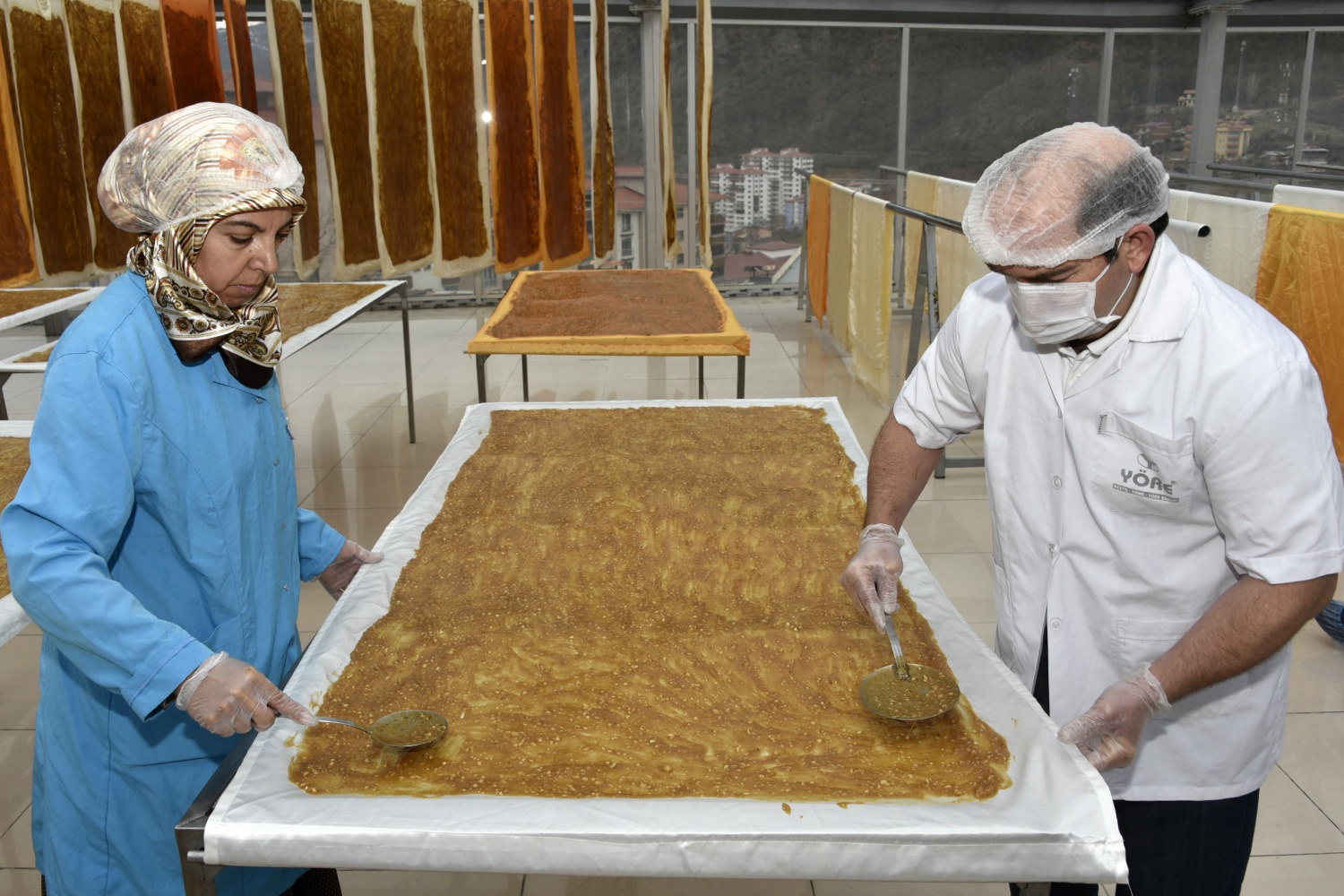 Dut'un ceviz ve fındığa olan sevdasının ürünü: Pestil ve köme 12