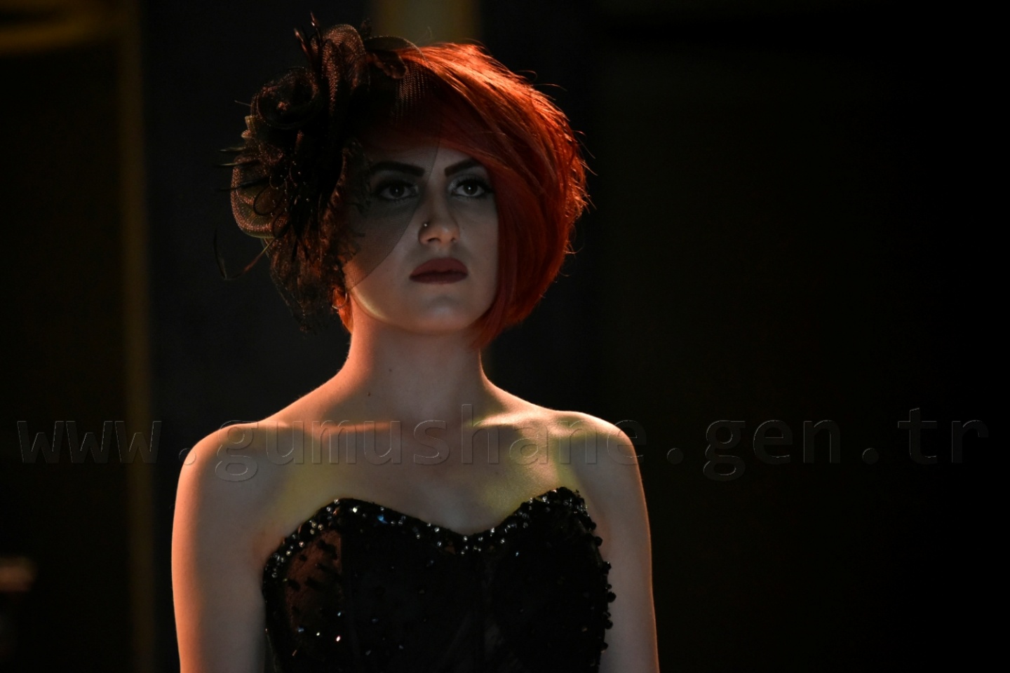 100 yıllık gelinlik podyumda 40