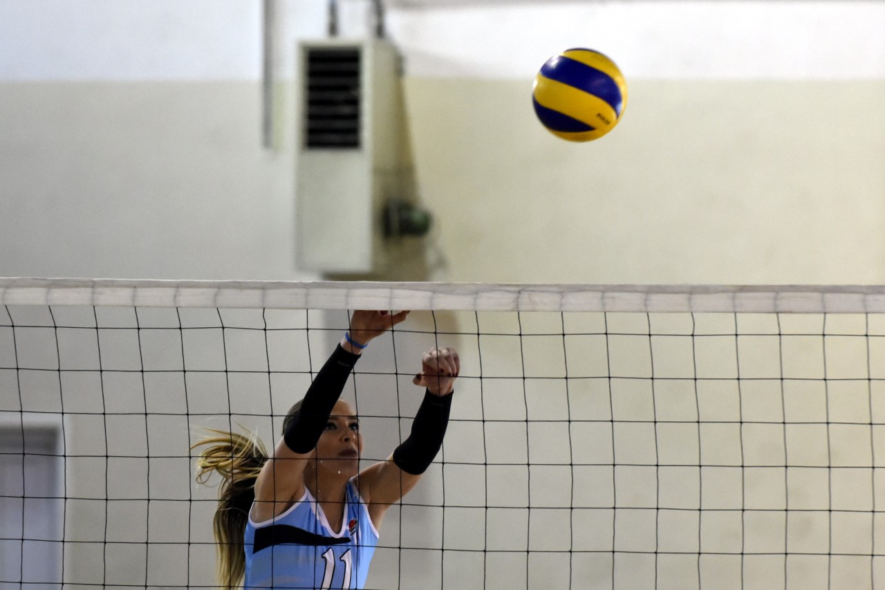 Gümüş Kızlar iyi başladı: 3-1 13