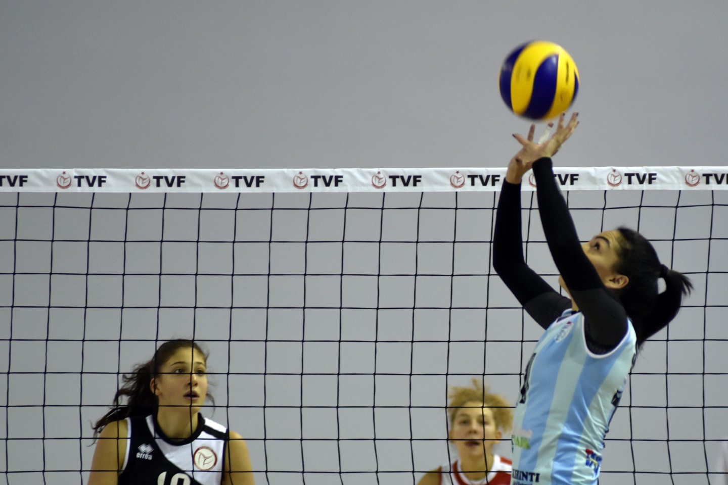 Gümüş Kızlar ezdi geçti: 3-0 14