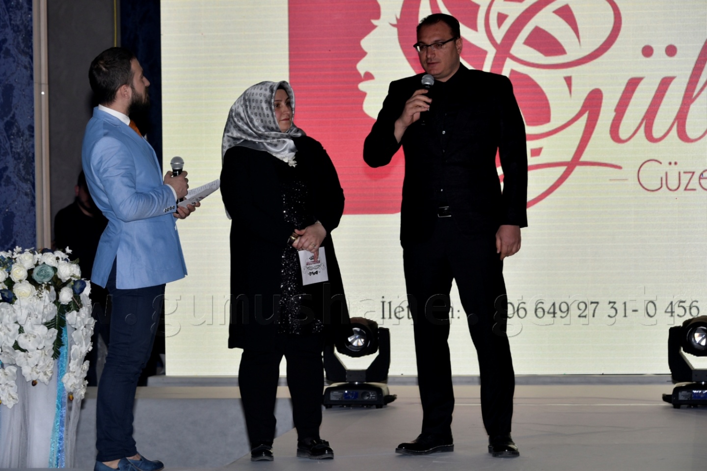 100 yıllık gelinlik podyumda 44