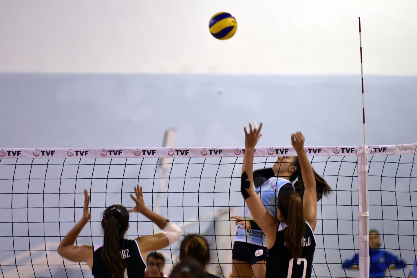 Gümüş Kızlar ezdi geçti: 3-0 47