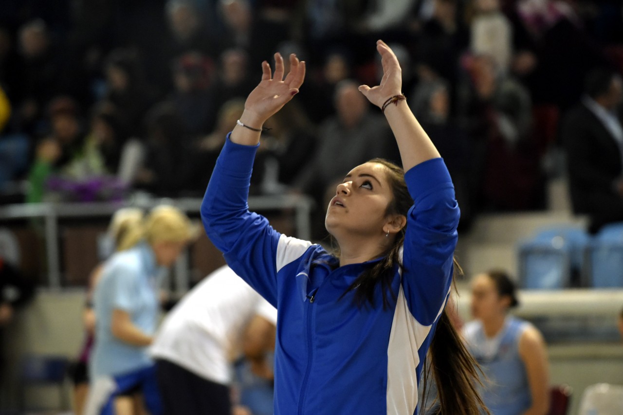 Gümüş Kızlar iyi başladı: 3-1 36