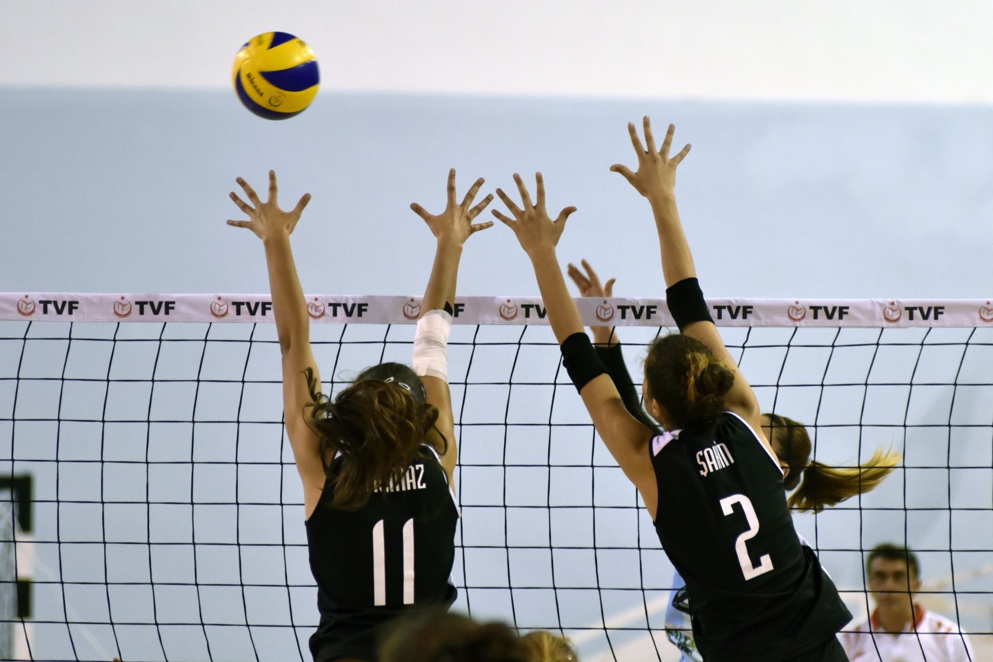 Gümüş Kızlar ezdi geçti: 3-0 45