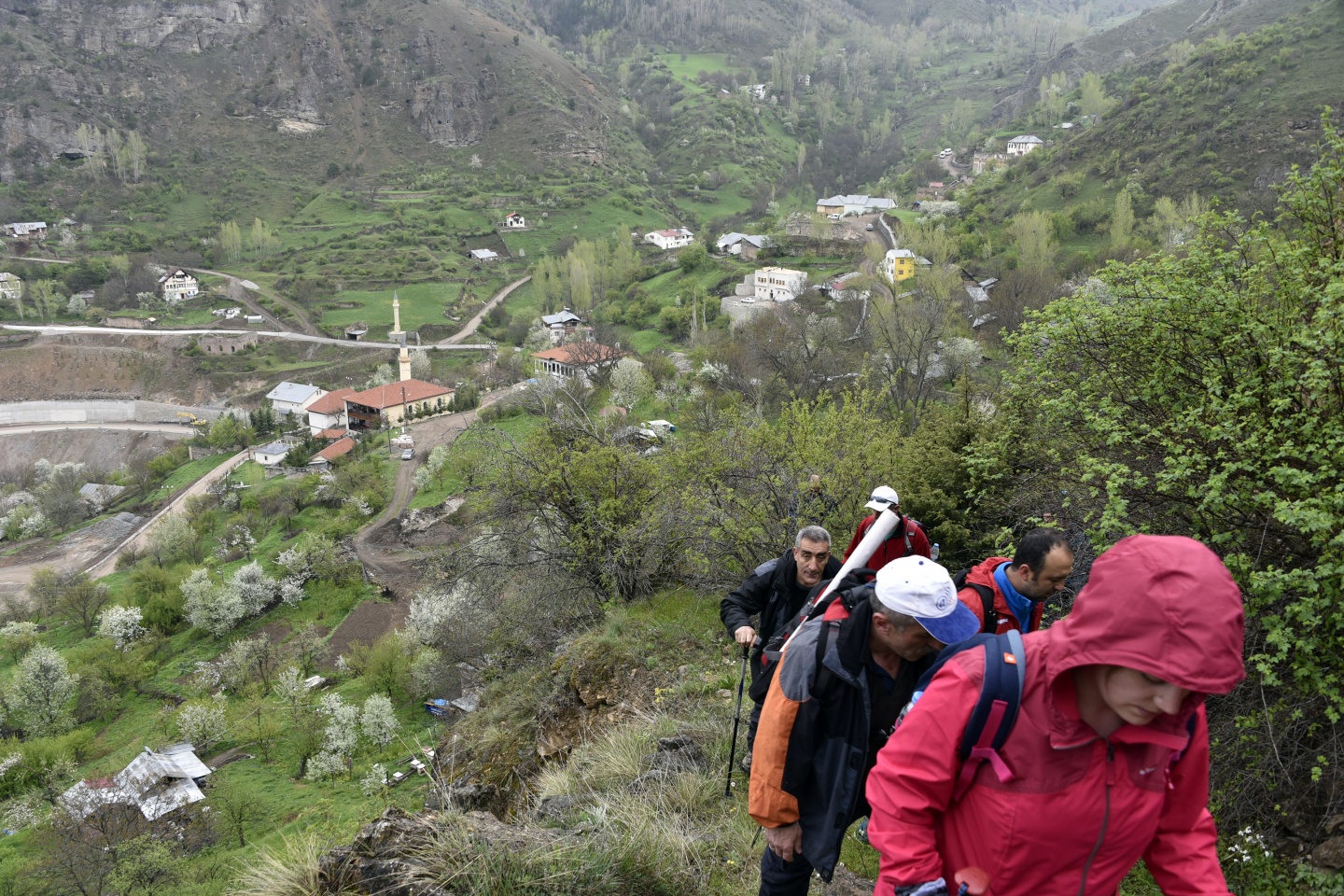 Gümüşhaneli dağcılardan tarih ve doğa içerikli yürüyüş 4