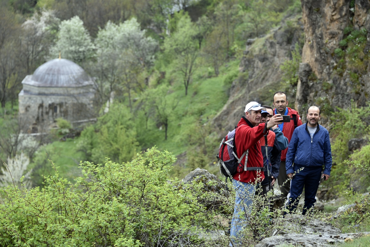 Gümüşhaneli dağcılardan tarih ve doğa içerikli yürüyüş 5