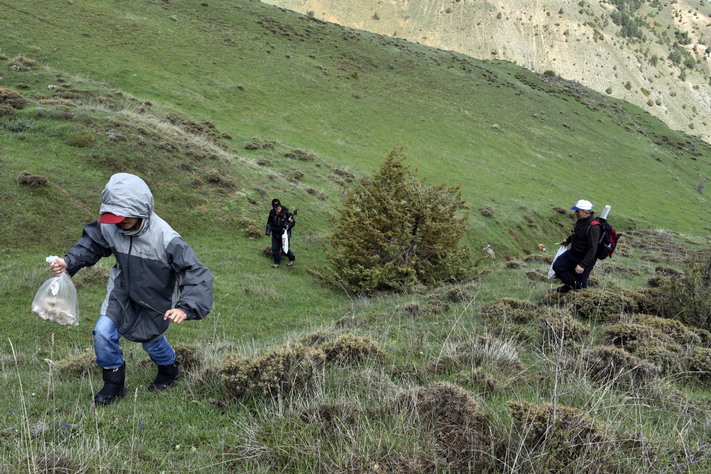 Gümüşhaneli dağcılardan tarih ve doğa içerikli yürüyüş 19