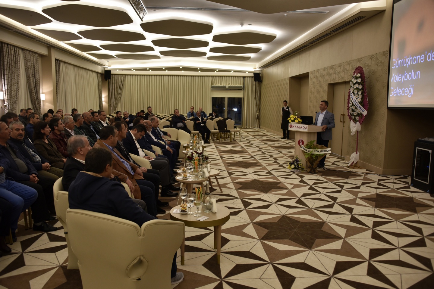 Gümüşhane’de voleybolun geleceği masaya yatırıldı 1
