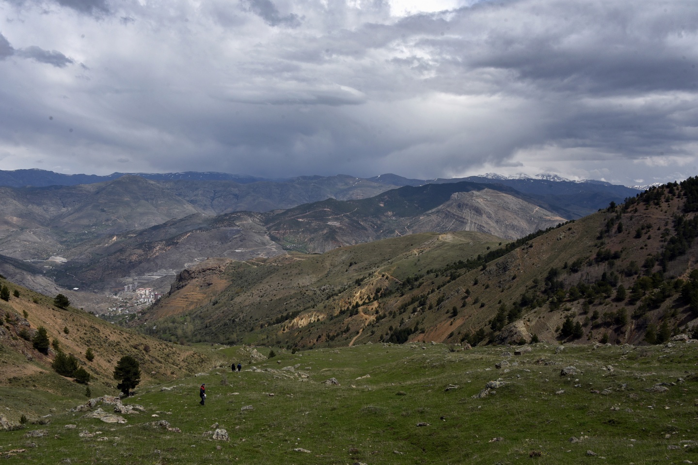 Gümüşhaneli dağcılardan tarih ve doğa içerikli yürüyüş 29