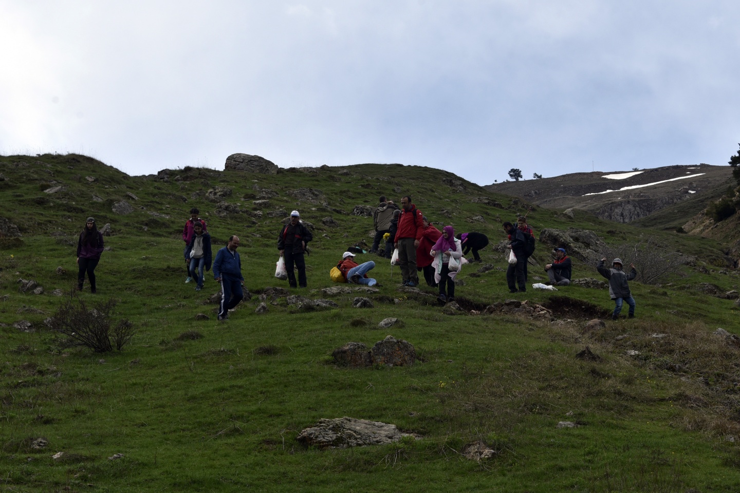 Gümüşhaneli dağcılardan tarih ve doğa içerikli yürüyüş 18