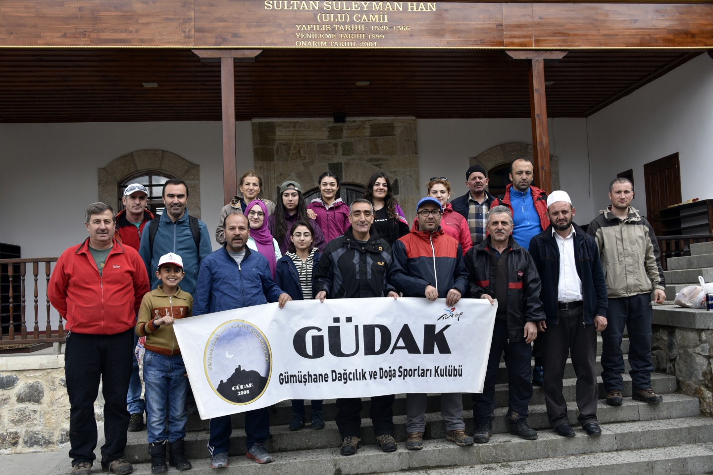 Gümüşhaneli dağcılardan tarih ve doğa içerikli yürüyüş 24