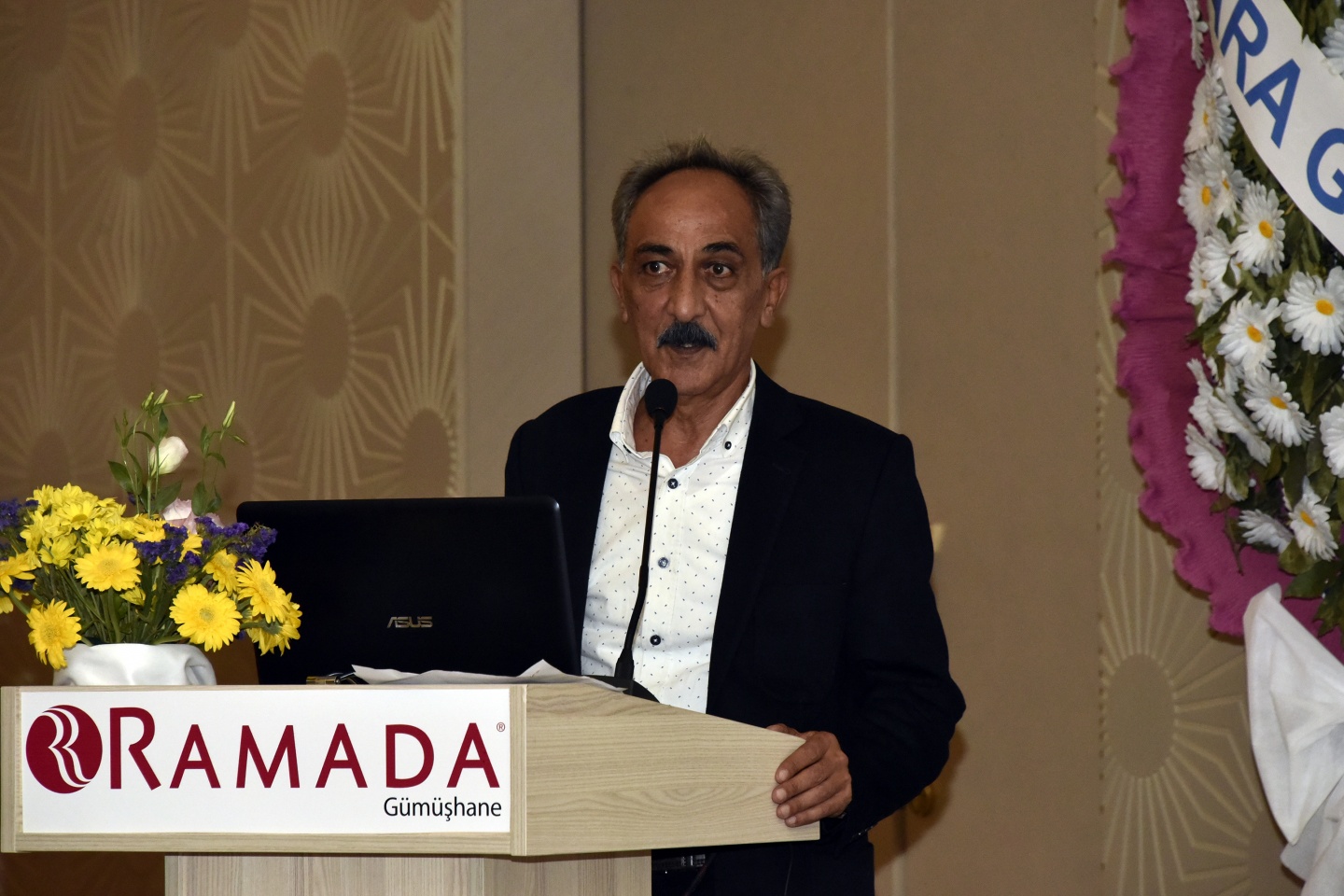 Gümüşhane’de voleybolun geleceği masaya yatırıldı 18