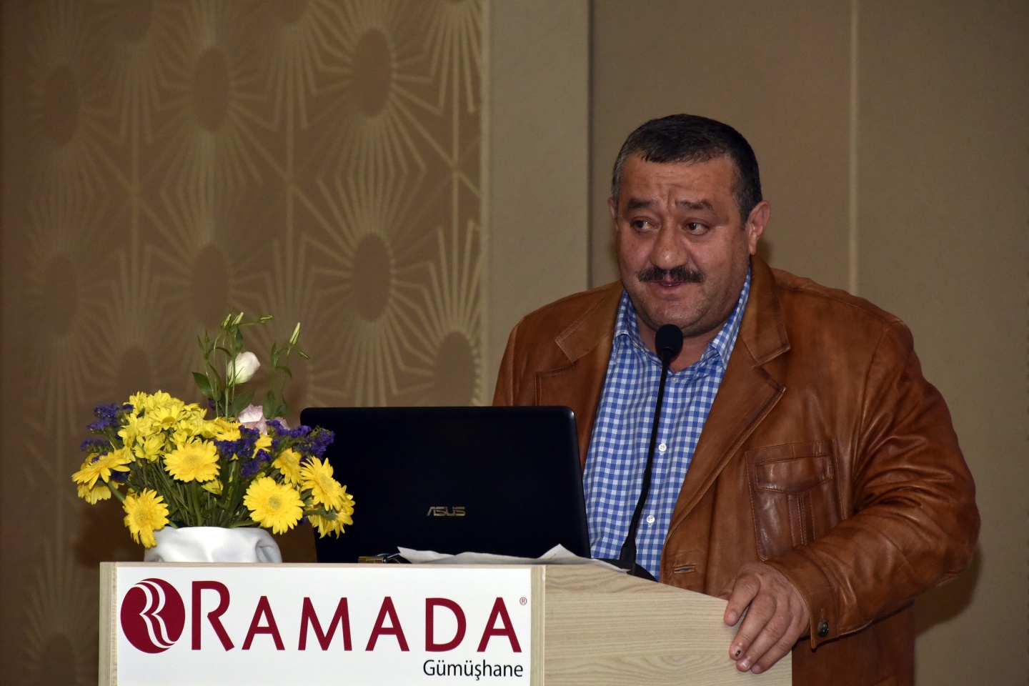 Gümüşhane’de voleybolun geleceği masaya yatırıldı 16