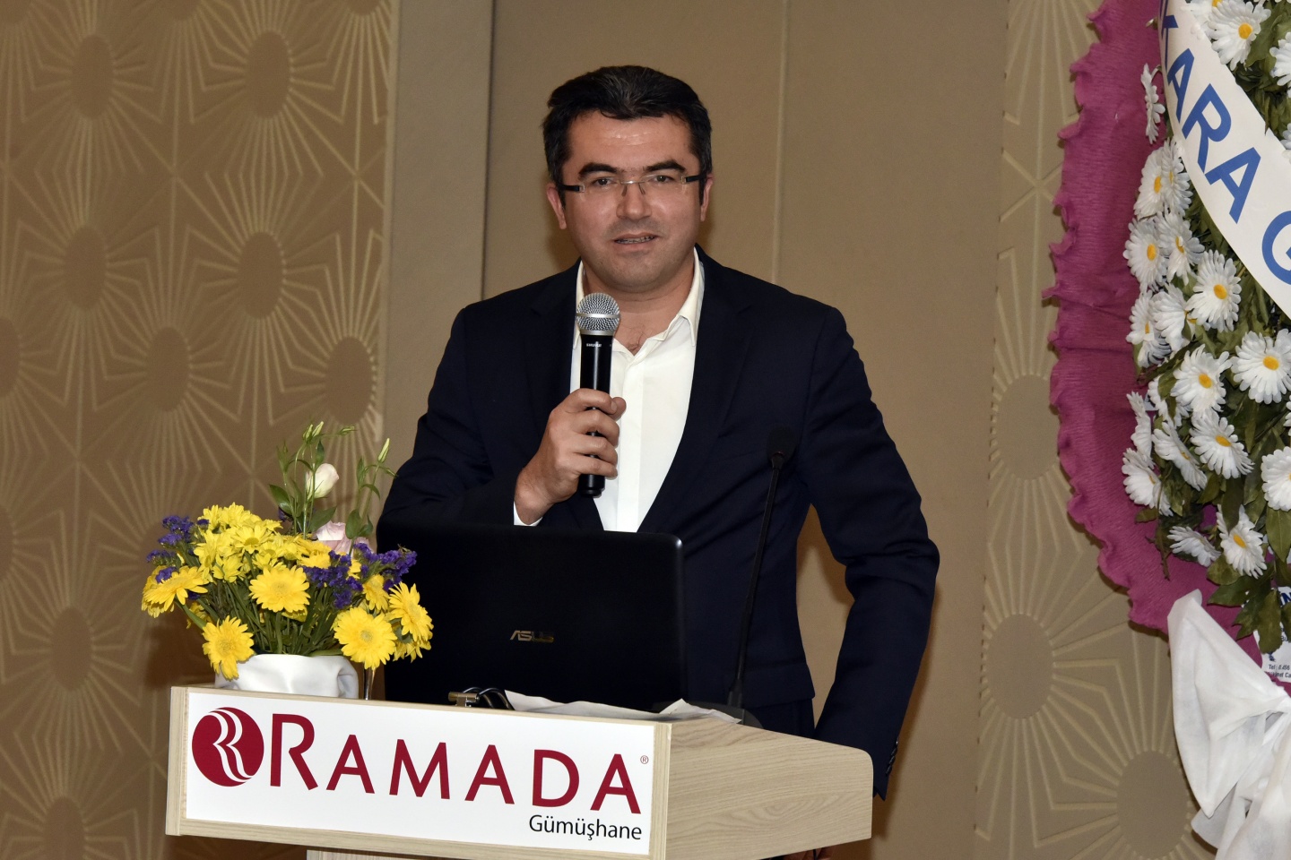 Gümüşhane’de voleybolun geleceği masaya yatırıldı 21