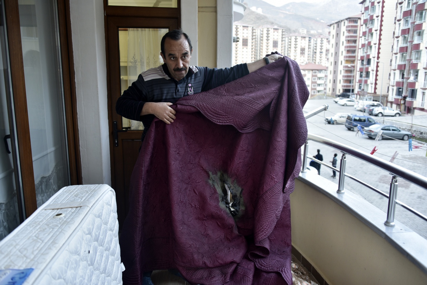 Elektrikli battaniye az kalsın faciaya neden oluyordu   4