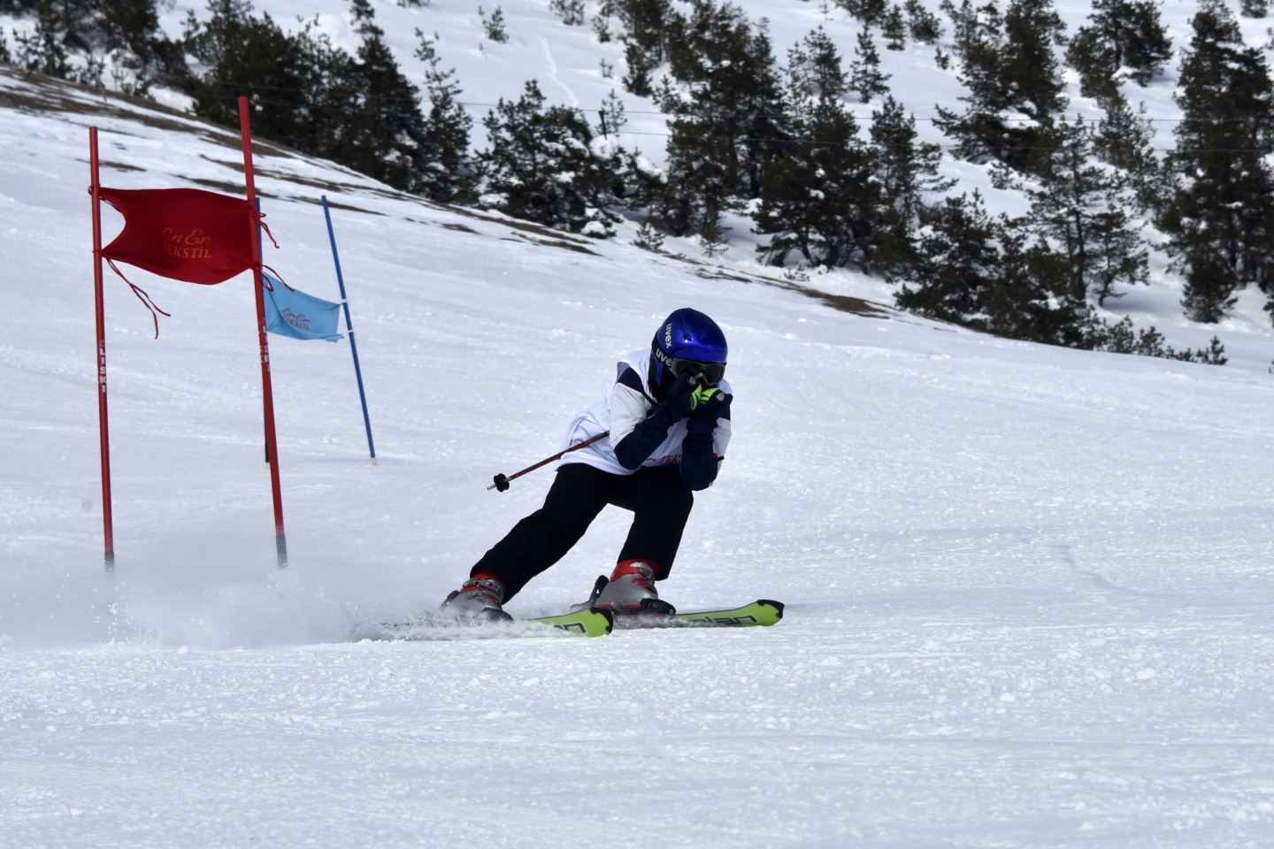 Zigana dağında kayak yarışmaları yapıldı 21